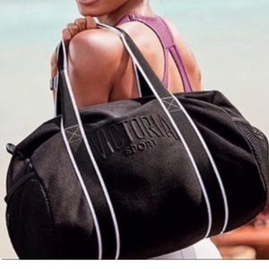 Vintage VS black duffel bag